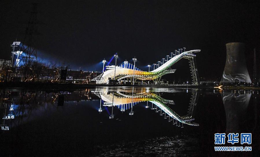 (新華全媒頭條·小康圓夢·圖文互動(dòng))(5)恢宏史詩耀千秋——寫在中國共產(chǎn)黨帶領(lǐng)中國人民全面建成小康社會(huì)之際