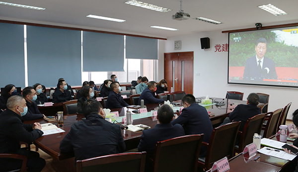 1670382236190544.jpg 綿陽(yáng)機(jī)場(chǎng)黨委認(rèn)真收聽(tīng)收看江澤民同志追悼大會(huì).jpg