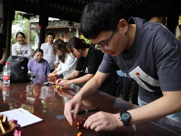 “團(tuán)”聚青春&nbsp; 傳五四薪火2.png