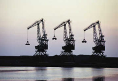 &ldquo;三桶油&rdquo;布局加拿大，美國受益？