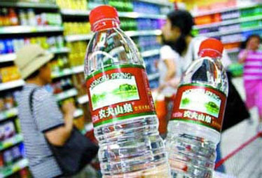 陷入"標準門"后又上法庭 農(nóng)夫山泉一日內(nèi)兩次成被告