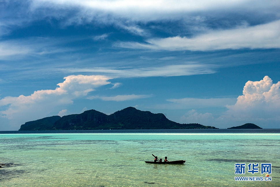 《那藍天，那碧海，那伊甸園般的神秘之地》
