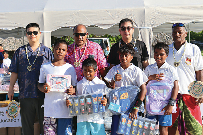 太平洋小島嶼上，有一所“中國中鐵”小學