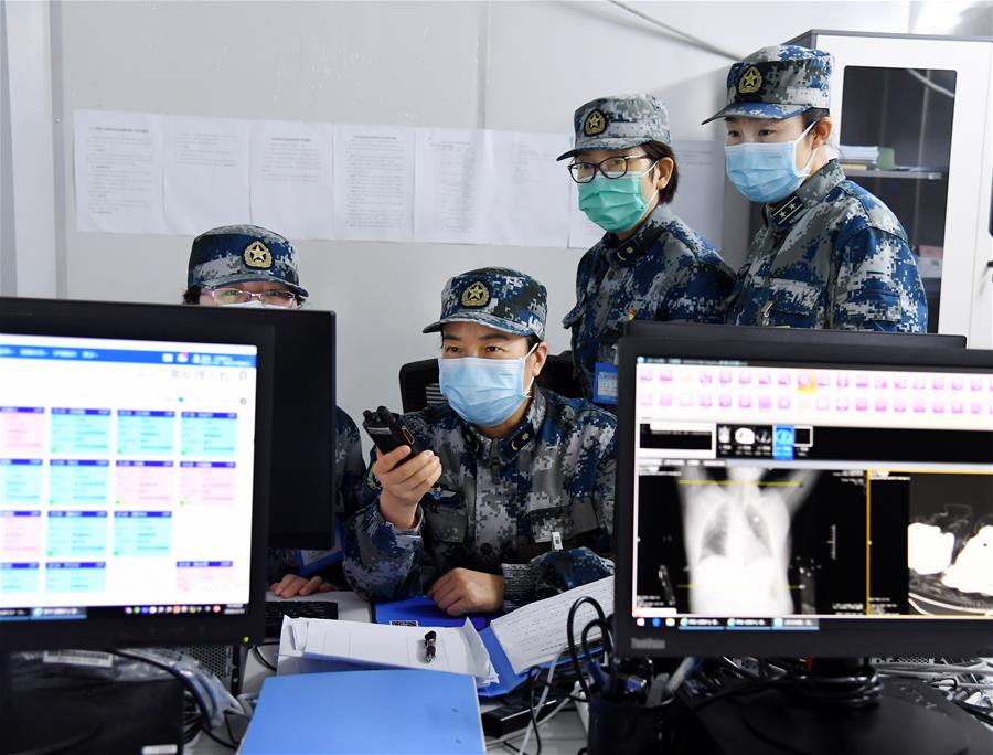 (圖文互動(dòng))(4)“白衣戰(zhàn)士”在沖鋒——記“最美新時(shí)代革命軍人”仲月霞