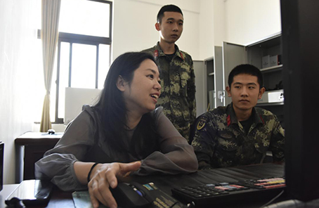 軍嫂鄭如:雖苦不怕，是我對(duì)愛的承諾