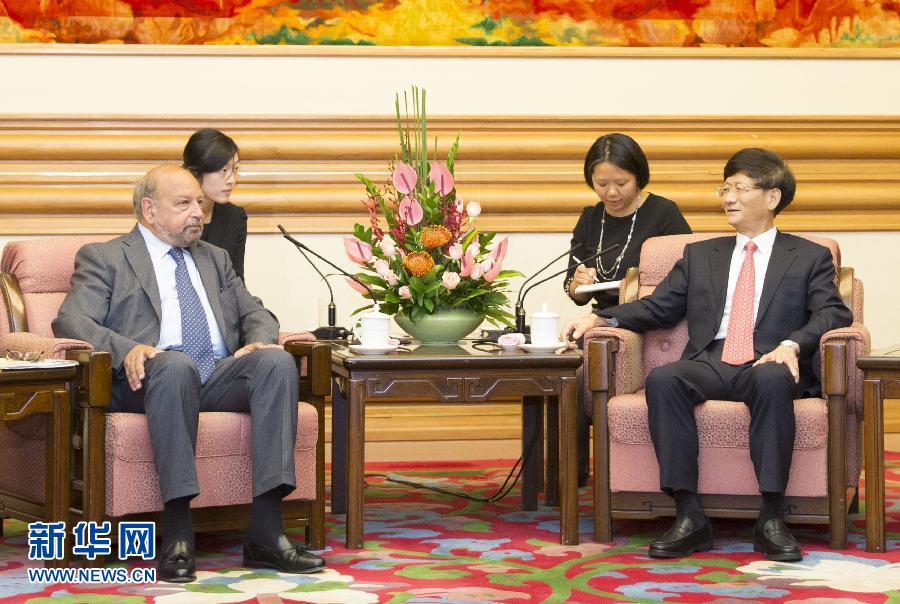 9月5日，中共中央政治局委員、中央政法委書記孟建柱在北京中南海會(huì)見國際法院院長亞伯拉罕。 新華社記者 黃敬文 攝 