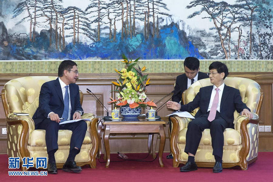 7月19日，中共中央政治局委員、中央政法委書(shū)記孟建柱在北京會(huì)見(jiàn)烏茲別克斯坦副總理庫(kù)奇卡羅夫。 新華社記者崔新鈺攝