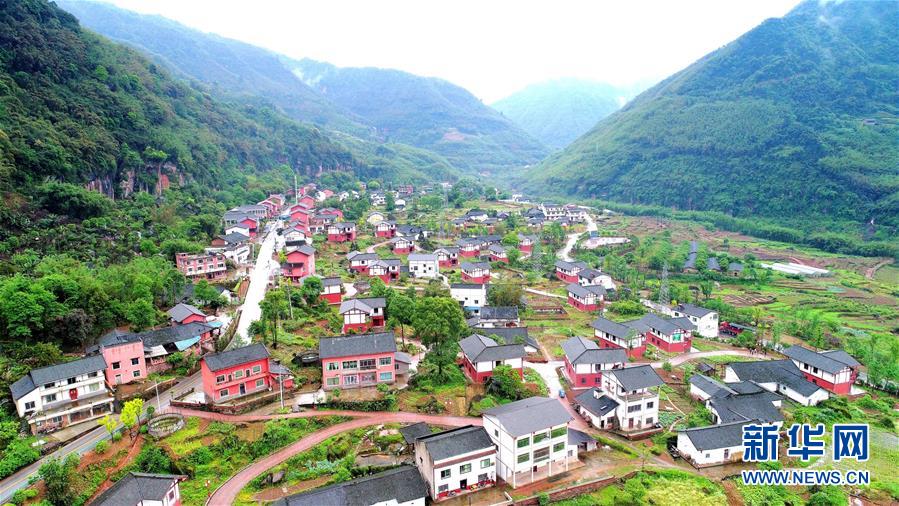 （新華全媒頭條·圖文互動）（4）赤水：別了，貧困！