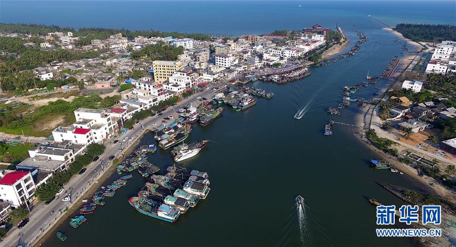 （新華全媒頭條&middot;潮起海之南&middot;圖文互動）（10）在偉大復(fù)興新征程上揚帆遠(yuǎn)航&mdash;&mdash;從海南建省辦特區(qū)看中國改革開放40年