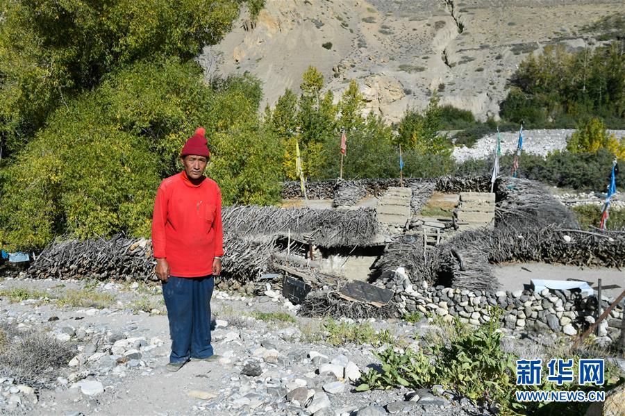 （新華全媒頭條&middot;圖文互動(dòng)）（4）西藏阿里楚松村&ldquo;四代房&rdquo;：中國(guó)邊陲巨變的縮微影像