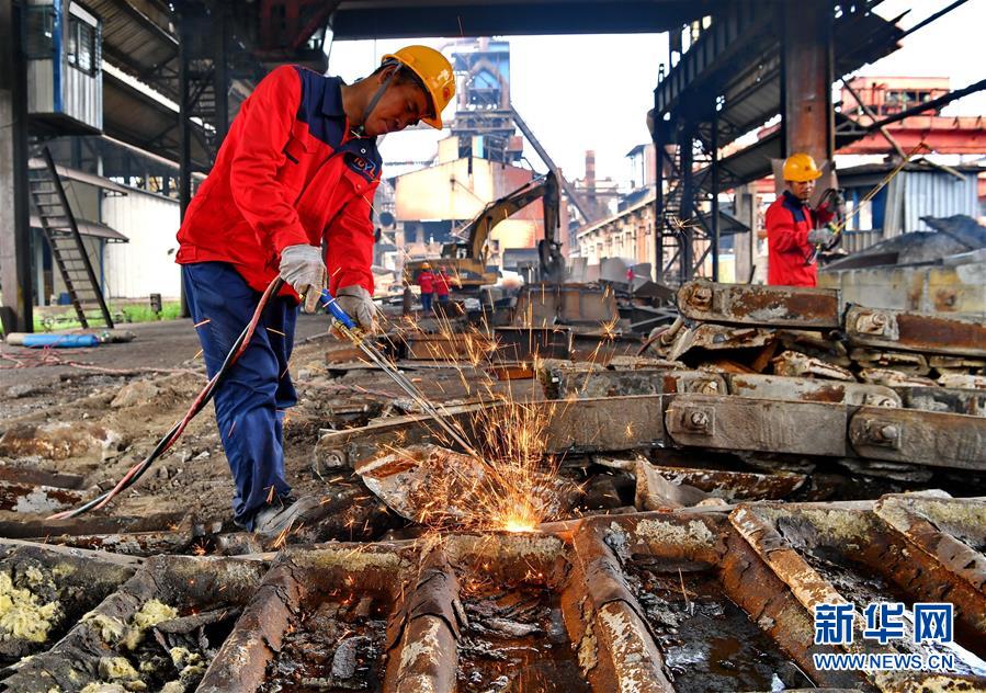 （新華全媒頭條&middot;圖文互動(dòng)）（1）攻堅(jiān)，為了美麗中國(guó)&mdash;&mdash;黨的十八大以來污染防治紀(jì)實(shí)