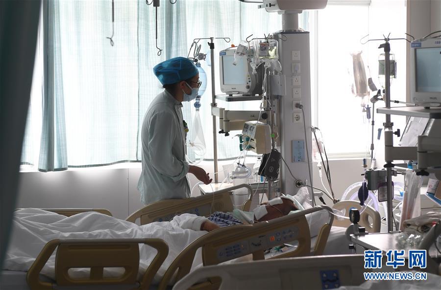 (新華全媒頭條·響水化工廠爆炸事故·圖文互動)(5)為了617個生命的賽跑——江蘇響水爆炸事故傷員救治一線實(shí)錄