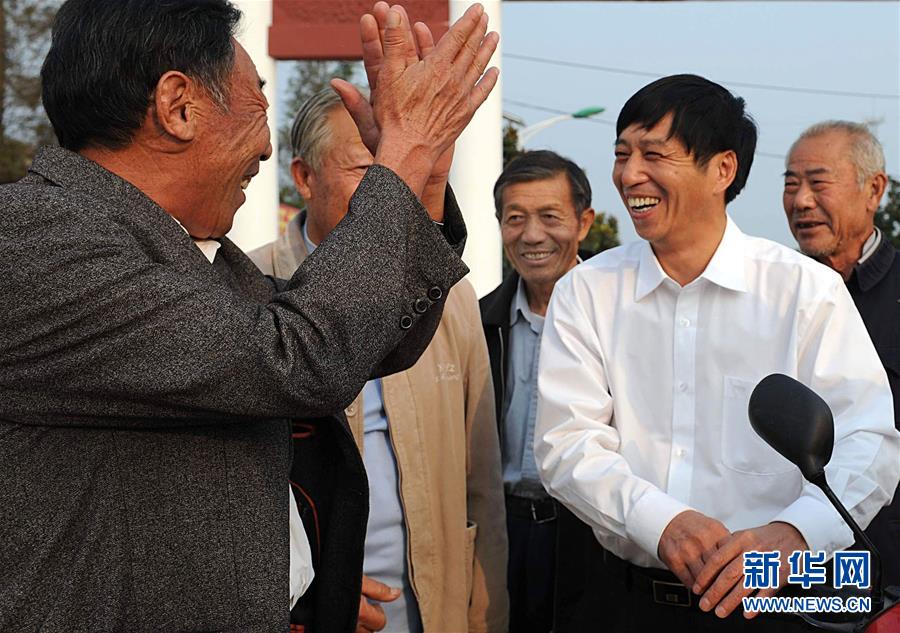 （新華全媒頭條·愛國情 奮斗者·圖文互動(dòng)）（12）致敬，為祖國獻(xiàn)身的英雄！