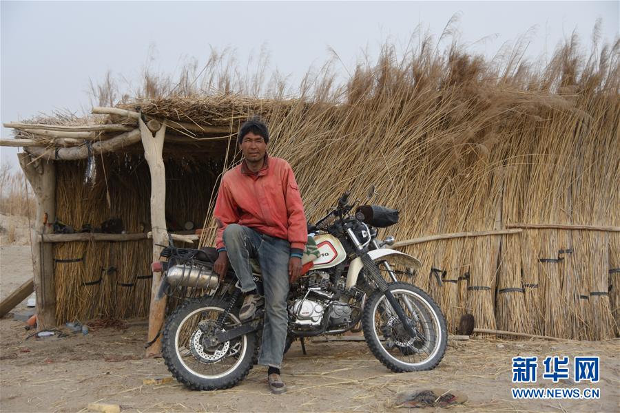 (圖文互動(dòng))(2)海子里的牧羊人見證中國最長內(nèi)陸河生態(tài)變遷