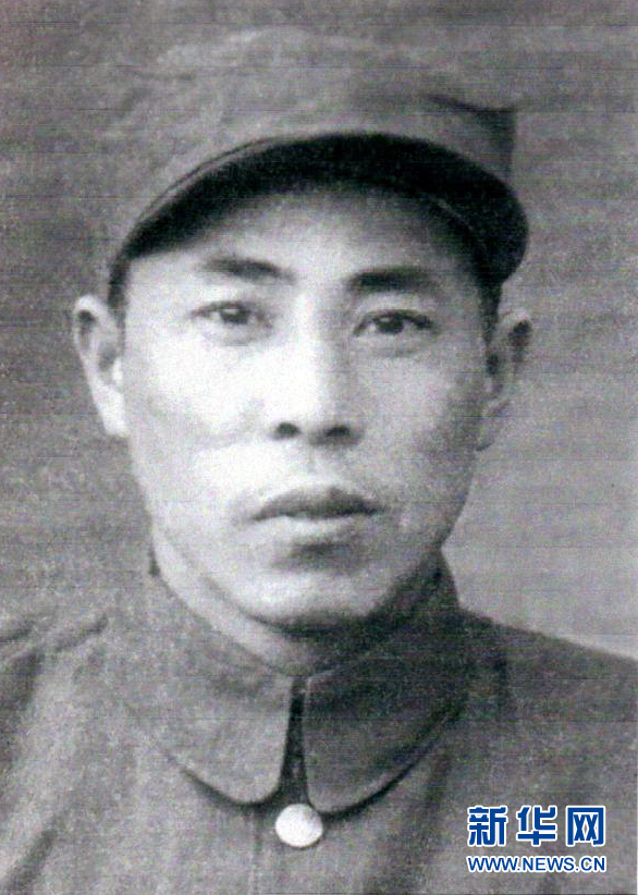 (為了民族復(fù)興·英雄烈士譜·圖文互動(dòng))特等戰(zhàn)斗英雄鄧仕均