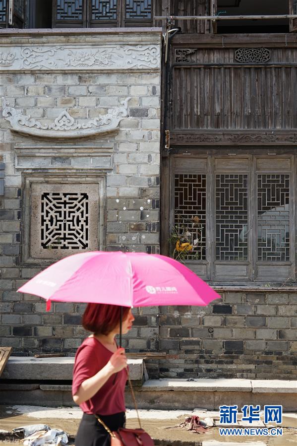 （關(guān)注“利奇馬”·圖文互動(dòng)）（1）古城洪災(zāi) 八方馳援——洪水災(zāi)害下的浙江臨?，F(xiàn)場(chǎng)目擊