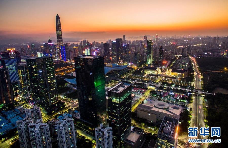 (壯麗70年·奮斗新時(shí)代——共和國(guó)發(fā)展成就巡禮·圖文互動(dòng))(2)南粵譜寫新篇章 敢為人先再出發(fā)——廣東70年跨越式發(fā)展紀(jì)實(shí)