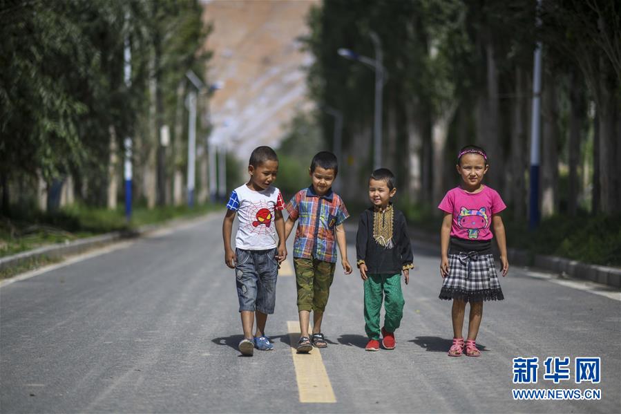 （決戰(zhàn)決勝脫貧攻堅(jiān)·圖文互動）（2）記者手記：尋訪昆侖“桃花源”的“祛病”良方