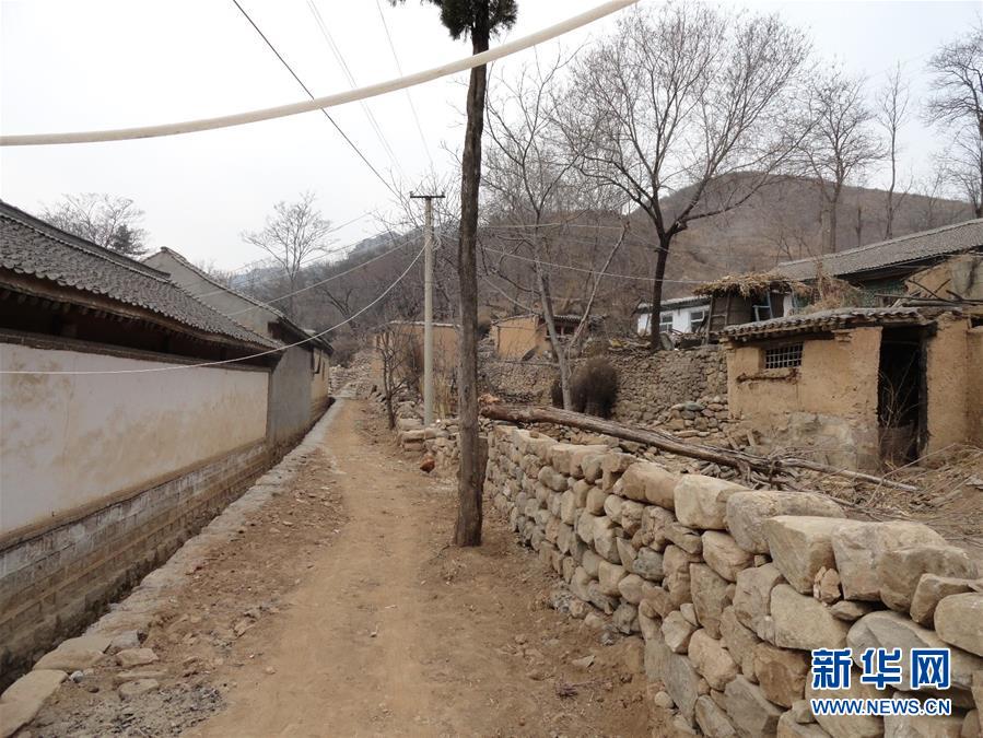 （集中連片特困地區(qū)貧困村調(diào)研行·圖文互動(dòng)）（4）只要有信心，黃土變成金——河北阜平縣駱駝灣村和顧家臺(tái)村脫貧調(diào)查