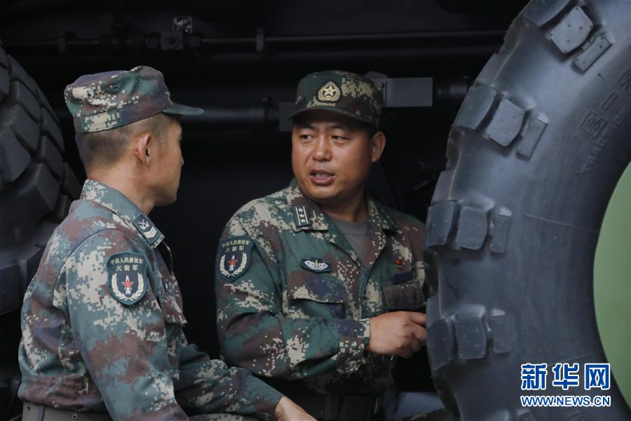 （圖文互動）袁紀(jì)云：帶好“東風(fēng)快遞”代表隊