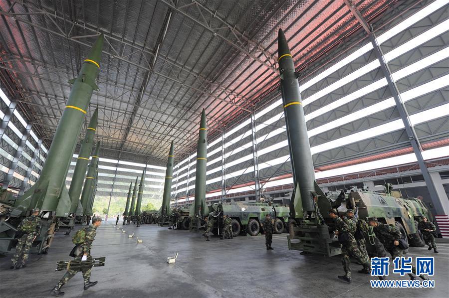 (圖文互動)(1)永遠(yuǎn)沖鋒的“導(dǎo)彈發(fā)射先鋒營”——記闊步強(qiáng)軍征途的火箭軍某旅發(fā)射一營