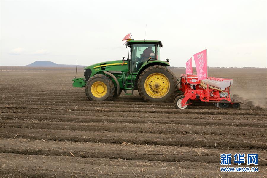 (新華全媒頭條·圖文互動)(7)讓中國飯碗端得更牢——“中華糧倉”春耕剪影