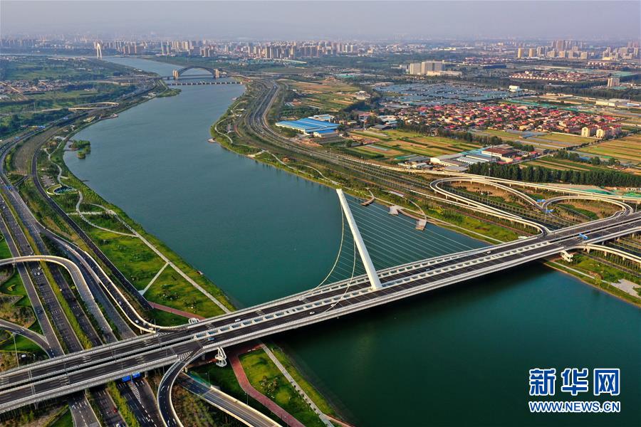 (在習(xí)近平新時(shí)代中國(guó)特色社會(huì)主義思想指引下——新時(shí)代新作為新篇章·習(xí)近平總書記關(guān)切事·圖文互動(dòng))(1)在高質(zhì)量轉(zhuǎn)型發(fā)展中“晉”快奔跑