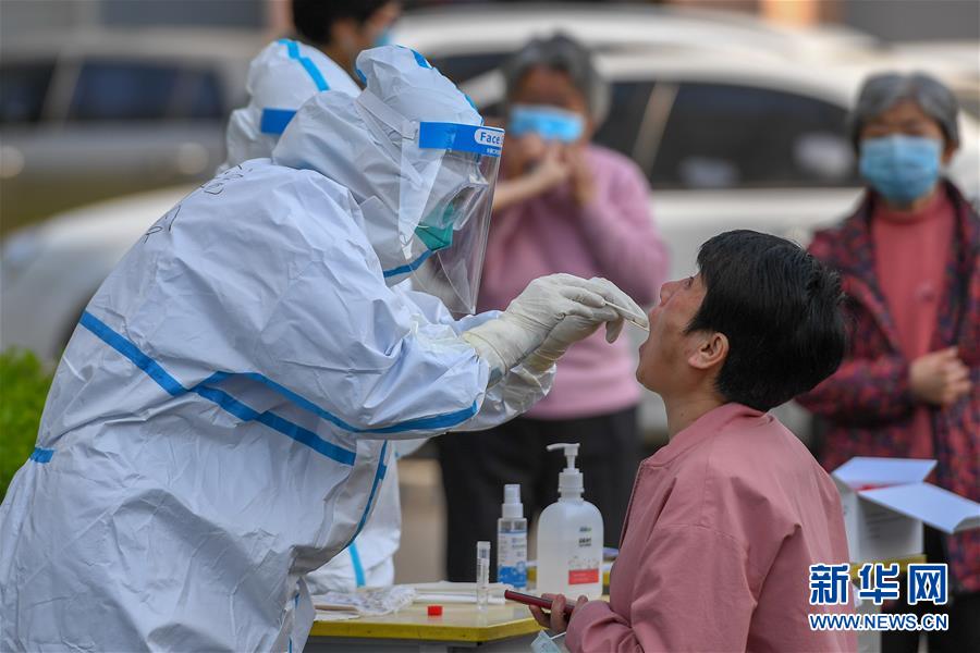 （新華全媒頭條·兩會精神看落實·圖文互動）（5）整體謀劃、系統(tǒng)升級、全面提升——落實全國兩會精神織牢織密公共衛(wèi)生防護網(wǎng)