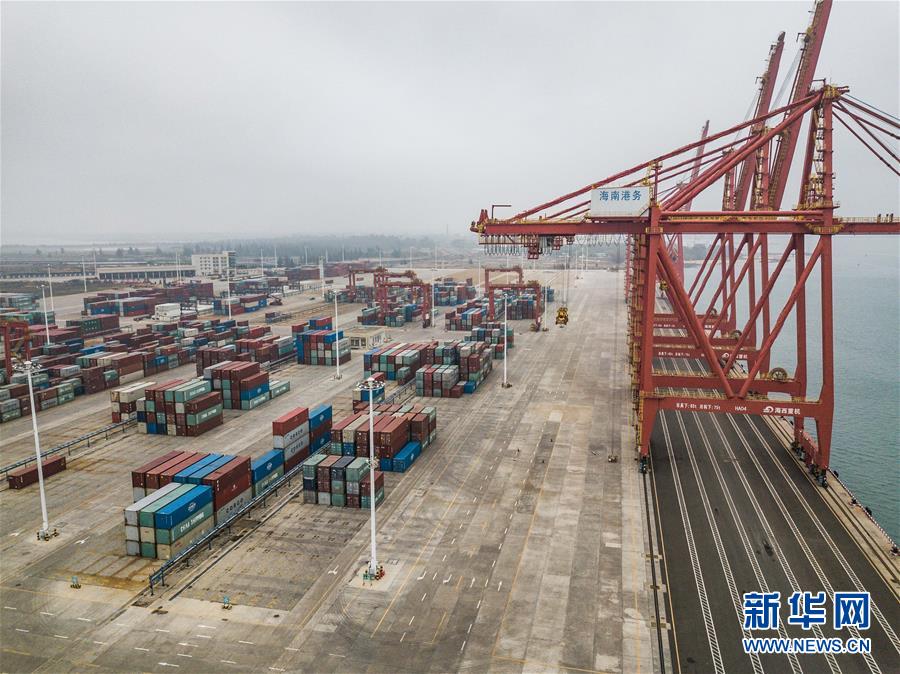 (在習(xí)近平新時(shí)代中國(guó)特色社會(huì)主義思想指引下——新時(shí)代新作為新篇章·習(xí)近平總書記關(guān)切事·圖文互動(dòng))(3)感受開(kāi)放新魅力——海南自由貿(mào)易港建設(shè)開(kāi)局觀察