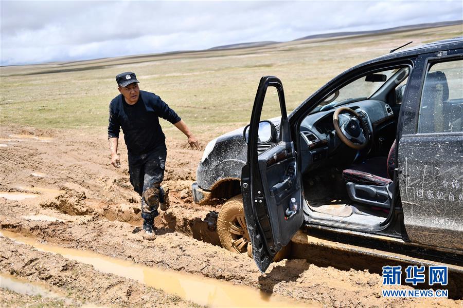 （圖文互動(dòng)）（3）記者手記：可可西里，“挪”向“藏羚羊大產(chǎn)房”的14個(gè)半小時(shí)