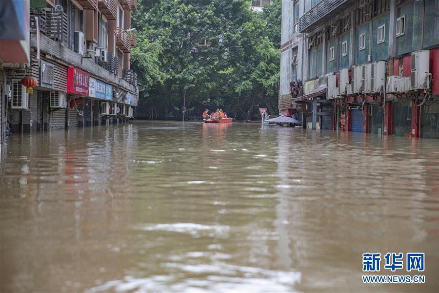 （防汛抗洪·圖文互動）（5）筑起防大汛的堅強防線——重慶防御長江、嘉陵江過境洪峰現(xiàn)場記錄