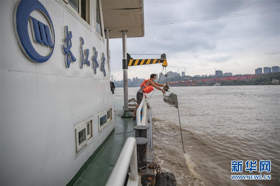 （防汛抗洪·圖文互動）（6）筑起防大汛的堅強防線——重慶防御長江、嘉陵江過境洪峰現(xiàn)場記錄