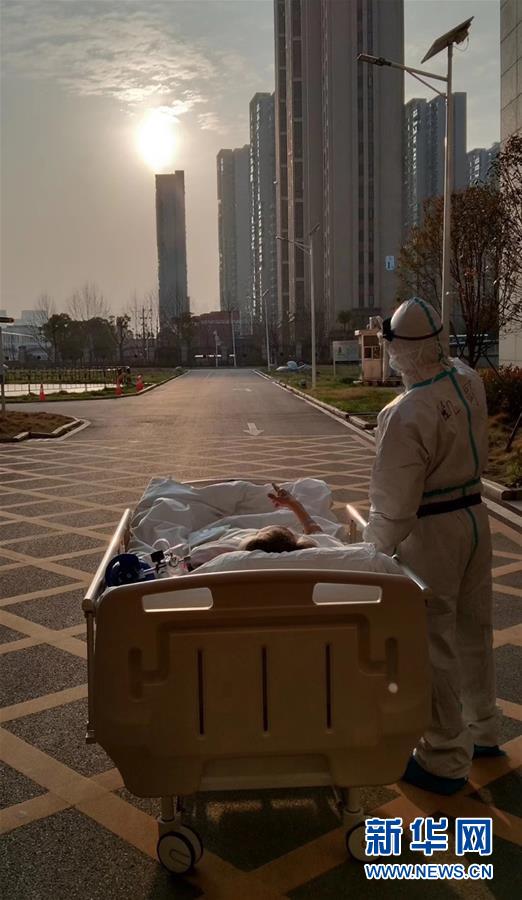 （新華全媒頭條&middot;圖文互動）（3）奮斗結(jié)碩果，再寫新篇章&mdash;&mdash;寫在共和國71周年華誕之際