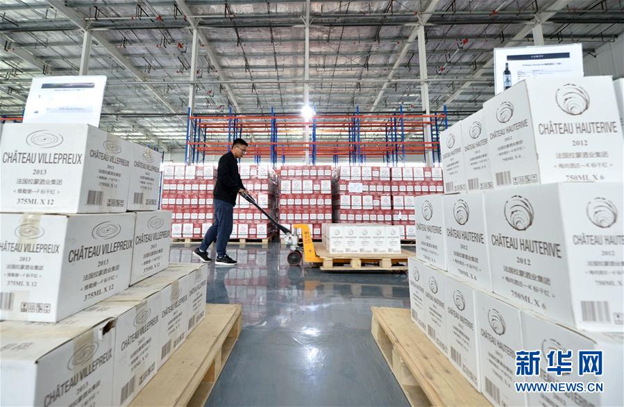 (新華全媒頭條·兩會精神看落實·圖文互動)(3)培育新機 開辟新局——落實全國兩會精神激發(fā)經(jīng)濟發(fā)展新動能述評