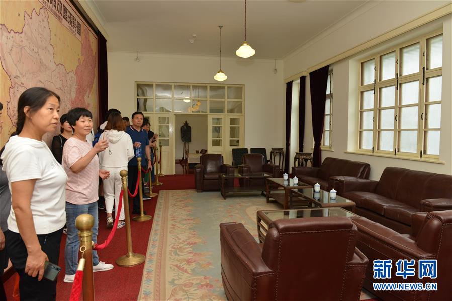 (新華全媒頭條·圖文互動(dòng))(7)人間正道是滄桑——獻(xiàn)給中華人民共和國70周年華誕