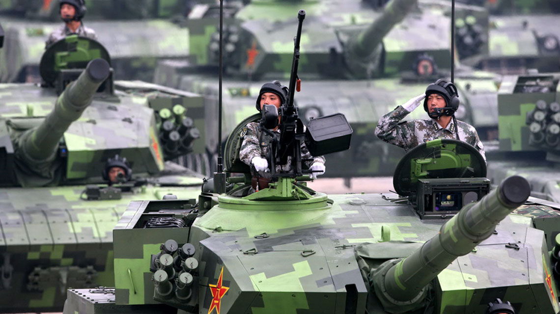 威風(fēng)凜凜！歷屆閱兵中的中國(guó)坦克兵