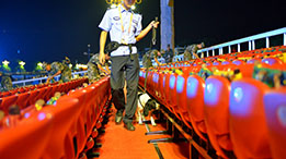 閱兵式嚴(yán)把“安檢關(guān)”