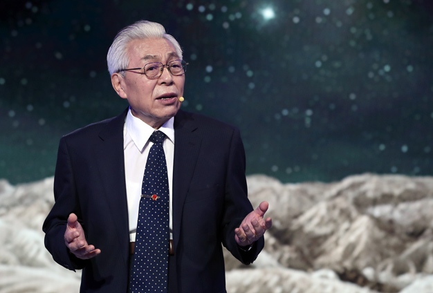 雖然已經(jīng)84歲了，但我還會(huì)加倍努力。