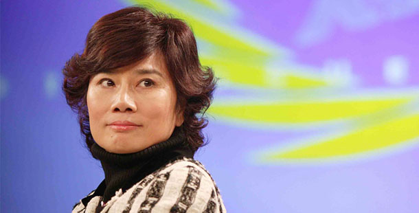 格力集團董事長董明珠——始終堅持走專業(yè)化的發(fā)展道路，通過自主創(chuàng)新的核心科技，在制冷領(lǐng)域不斷謀求縱深發(fā)展；始終堅持為用戶提供節(jié)能、環(huán)保和舒適的產(chǎn)品，不斷改變?nèi)藗兊纳罘绞?，改善人類的生存環(huán)境，創(chuàng)造真正的社會價值。