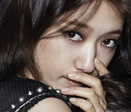 女星波浪卷發(fā)美著呢！