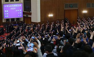 習(xí)近平全票當(dāng)選為國家主席、中央軍委主席