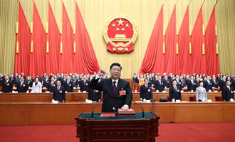 習(xí)近平當(dāng)選國家主席、中央軍委主席