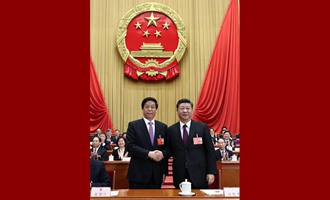 習(xí)近平當(dāng)選國家主席、中央軍委主席