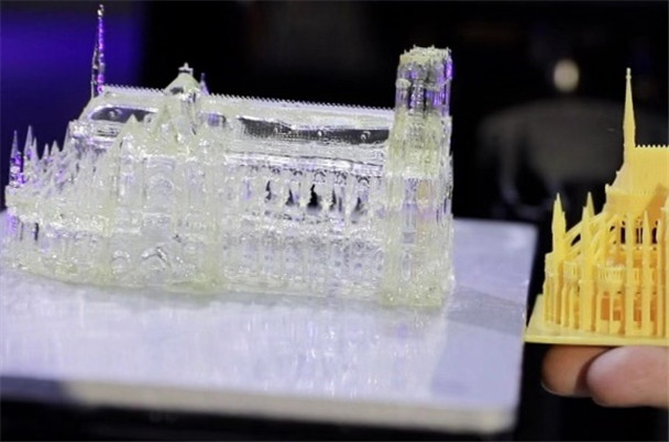 高效！精準！現(xiàn)場體驗超高速光固化3D打印機