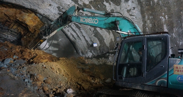 10.24公里！贛深高鐵&ldquo;第一長(zhǎng)隧&rdquo;貫通！