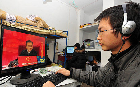 2010年網(wǎng)友關(guān)注溫家寶總理接受中國(guó)政府網(wǎng)、新華網(wǎng)聯(lián)合專(zhuān)訪