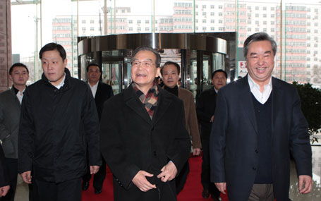 溫家寶抵達(dá)中國(guó)政府網(wǎng)、新華網(wǎng)