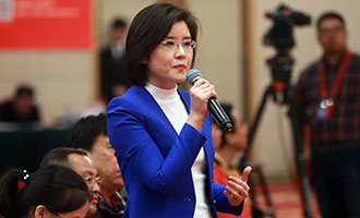 中央電視臺、中國國際電視臺記者提問