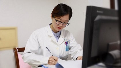 有才！這位女醫(yī)生自創(chuàng)說唱視頻，讓科普更“接地氣”