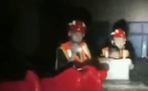 整理箱變小船 小朋友，消防員叔叔來了！